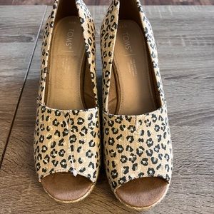 Toms leopard print canvas wedges. New without tags. Size 9